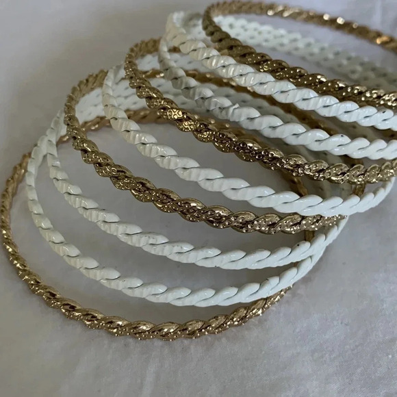 Bangle bracelets - Picture 2 of 2